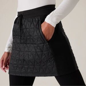 NWT Black Athleta Solstice Quilted Mini Skirt Size 6 Tall